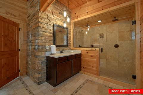 Luxurious Master Bathrom with Double Shower - Copper Ridge Lodge
