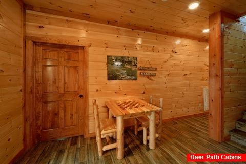 Smoky Mountain 6 Bedroom Cabin with Games - Majestic Splash