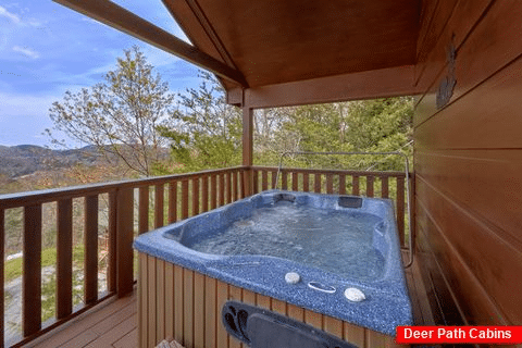 1 Bedroom Cabin with Hot Tub and View - Ah-Mazing