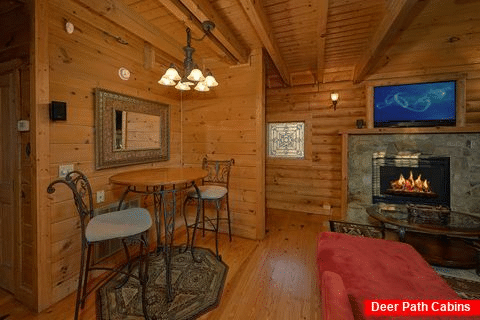Romantic Cabin with Fireplace and WiFi Sleeps 4 - A Moonlight Ridge