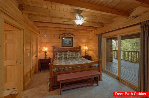 Beautiful 6 Bedroom 6 Bath Cabin Sleeps 18 - KenKnight's Wilderness Lodge