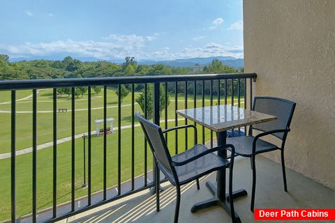 1 bedroom condo with balcony and mountain view - Mountain View 3405