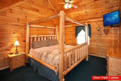 Honey Moon Cabin with a King Suite - Hideaway Heart