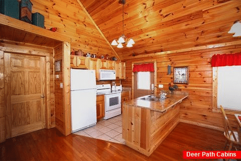 Smoky Mountain Cabin with a Furnished Kitchen - Hideaway Heart